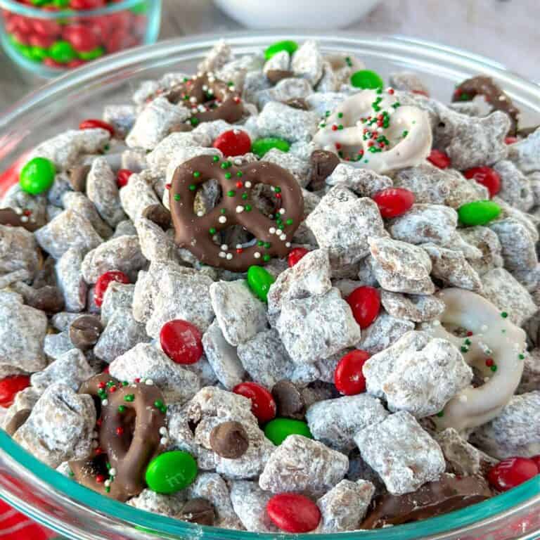 Christmas Reindeer Chow Snack Mix Recipe